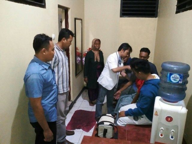 pelaku saat diamankan petugas